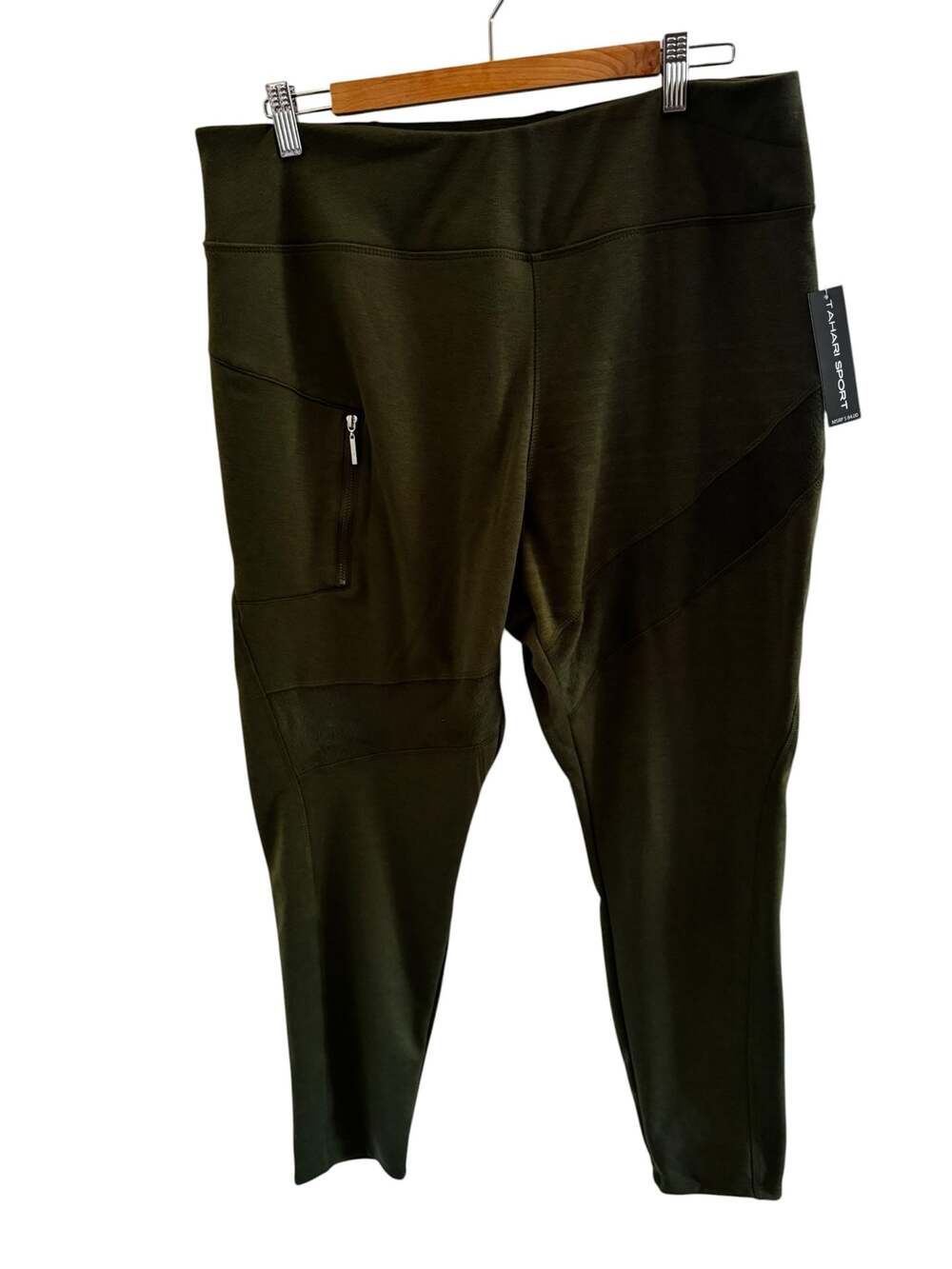 Tahari Sport Women's Olive Green Cargo Leggings with Zipper Pocket